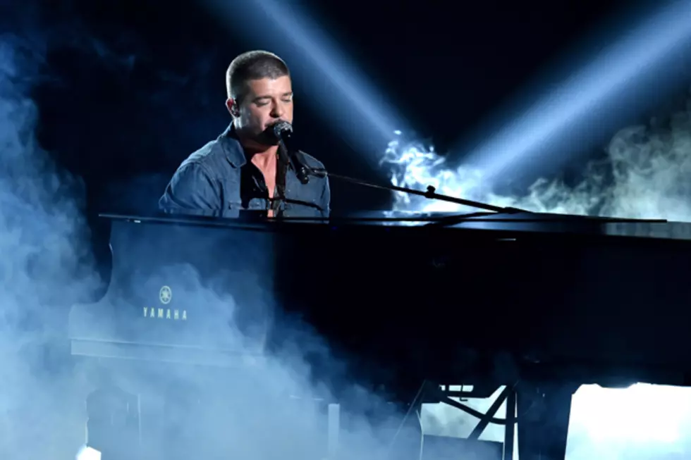 Robin Thicke Performs ‘Forever Love’ for Paula Patton at 2014 BET Awards [VIDEO]