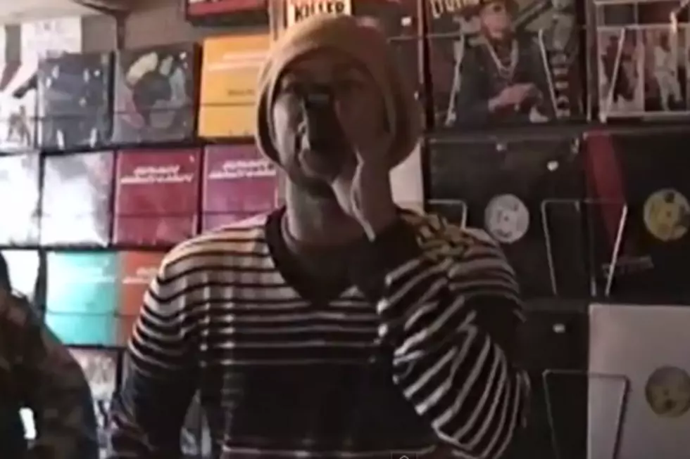 Common Freestyles at Fat Beats Record Store in Vintage 1997 Video