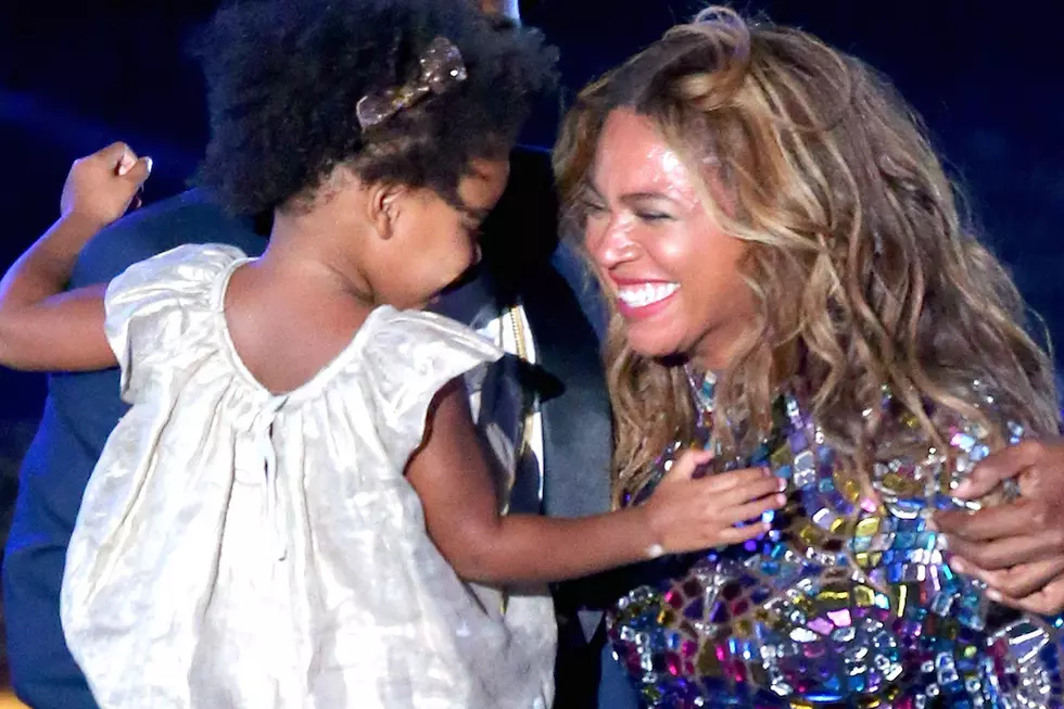 Beyonce and Blue Ivy Are Ready to Celebrate Christmas [PHOTO]
