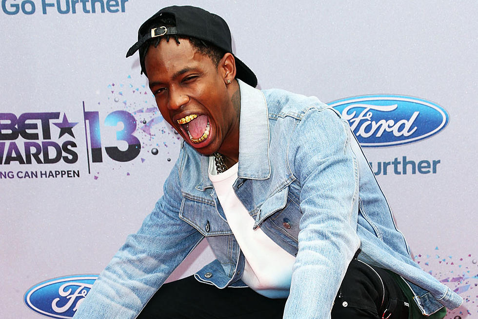 Travi$ Scott Disses Trey Songz, Tour Bus Surrounded by Goons [VIDEO]