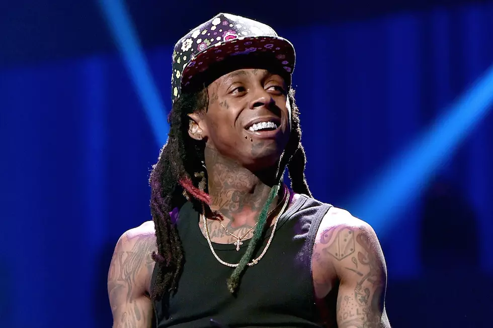 Lil Wayne Praised After Meeting With Military Personnel at Airport [PHOTO]