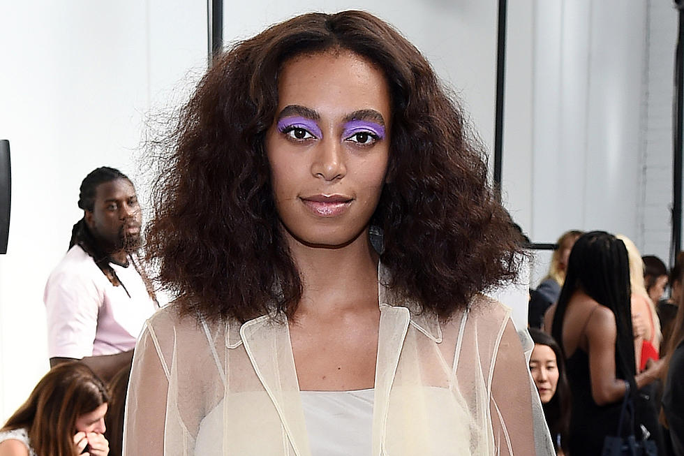Solange Pays Visit to Black-Owned Book Store & Buys 250 Books for Customers