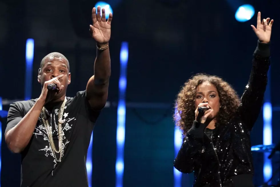 Alicia Keys Brings Out Nas and Jay Z at Surprise NYC Show in Times Square [WATCH]