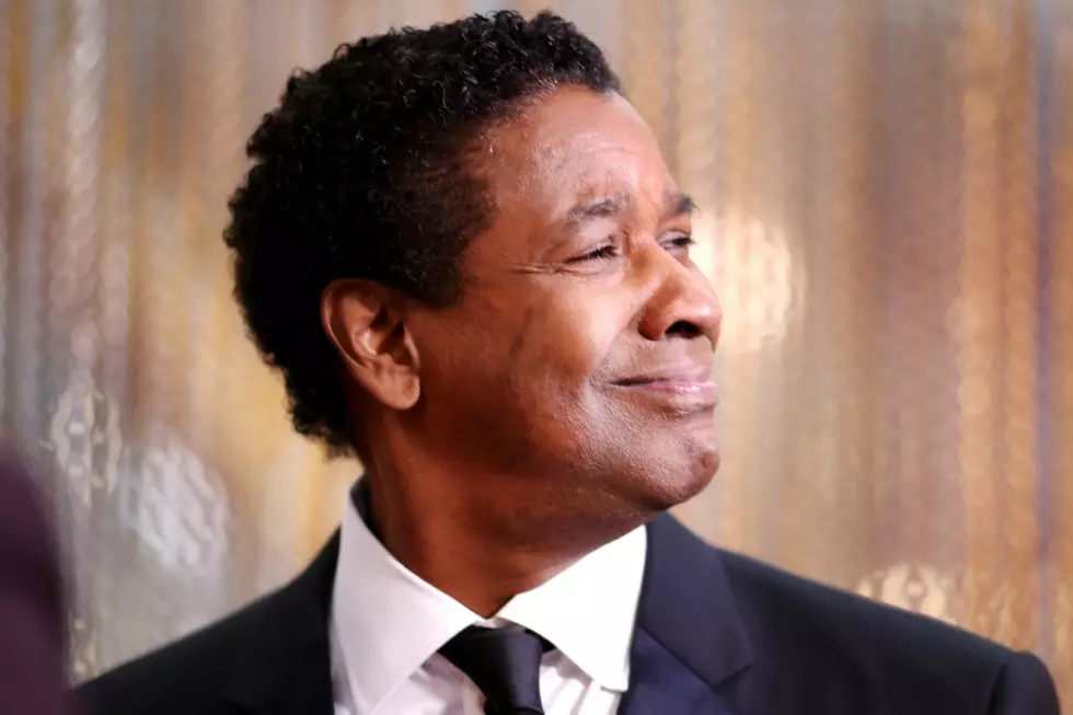 Denzel Washington’s Face After Losing ‘Best Actor’ to Casey Affleck Says it All [WATCH]