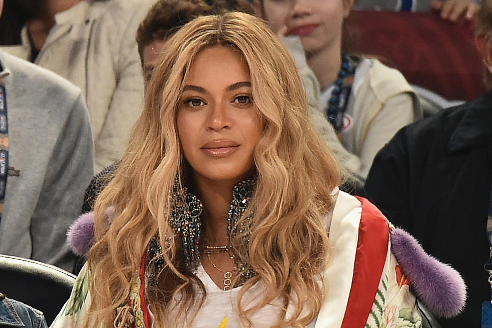 Beyonce Is a ‘Brick House’ In Her Courtside Date Night Outfit [VIDEO]