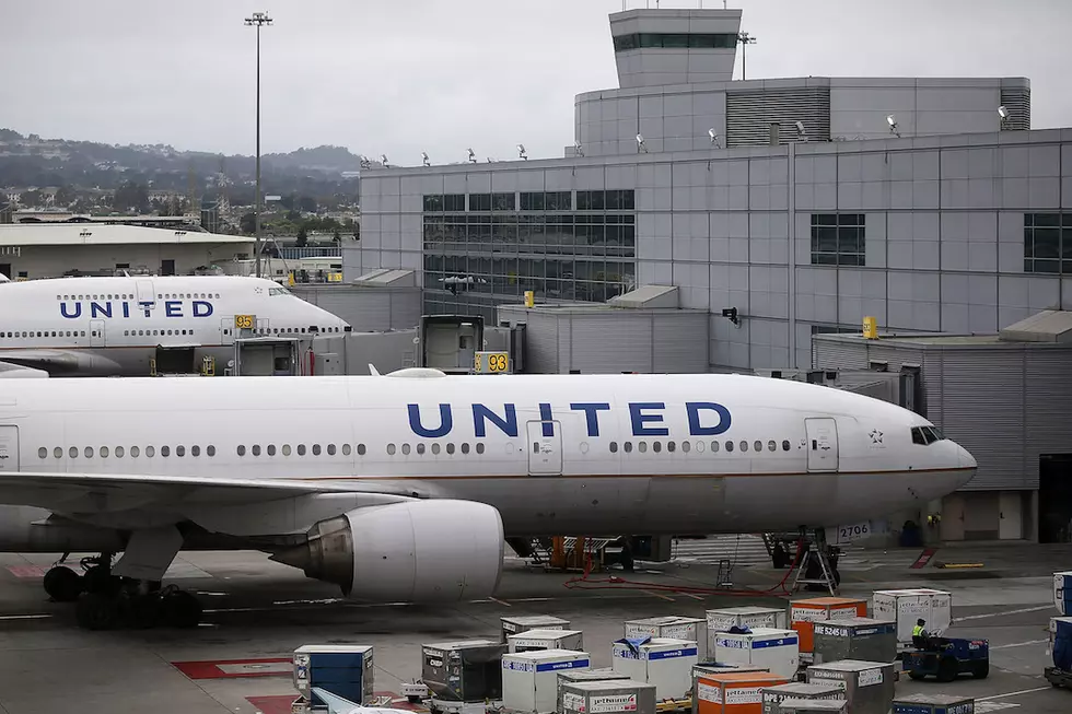 Twitter Crushes United With #NewUnitedAirlinesMottos Meme Following Disturbing Video