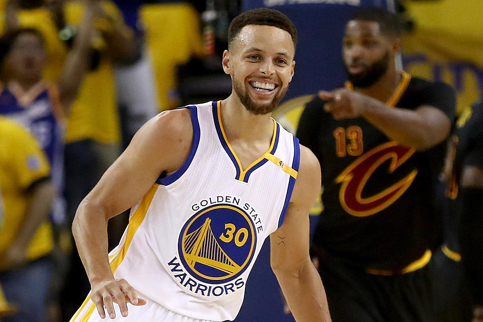 Stephen Curry Agrees to $201 Million Supermax Contract With Golden State Warriors