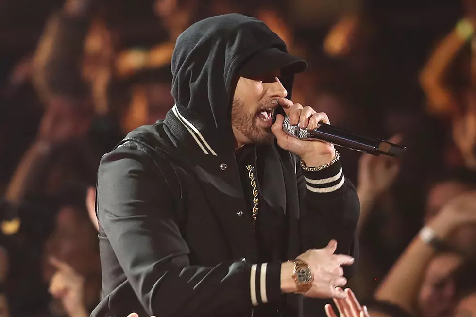 The Greatest Dancer: Eminem Shows Off Racy Dance Moves on U.K. Tour [VIDEO]