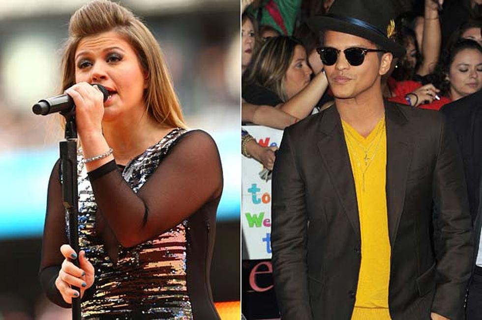 Kelly Clarkson + Bruno Mars Perform Their New Singles on ‘X Factor’