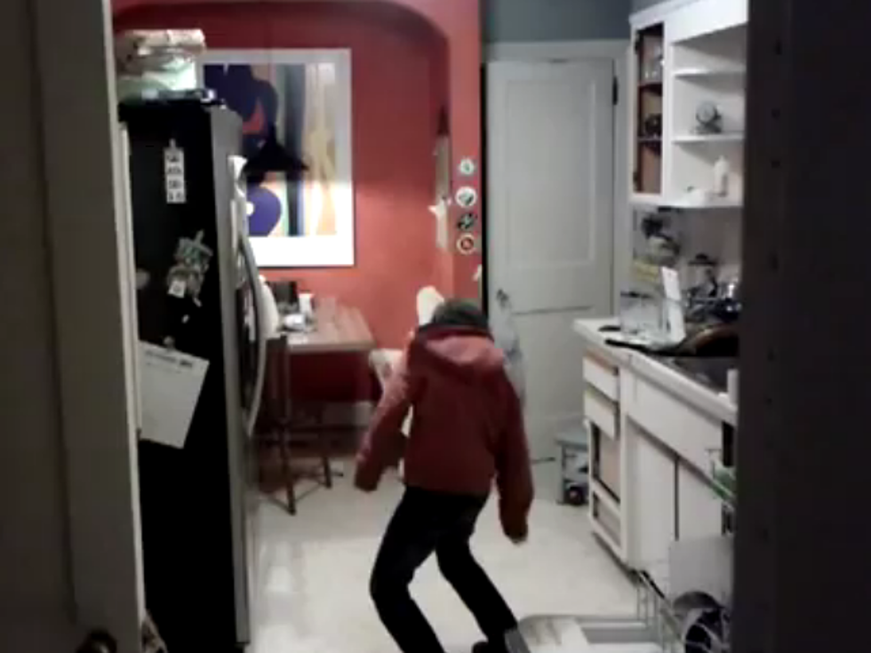 Talented Kid Caught Dancing to ‘Smooth Criminal’ While Doing Dishes [VIDEO]
