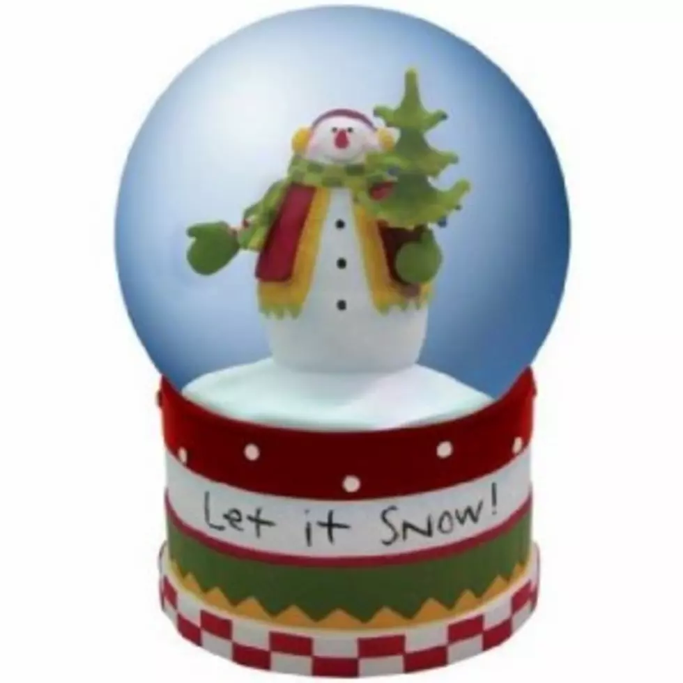 How To Make A Snow Globe Just In Time For Christmas! [Video]