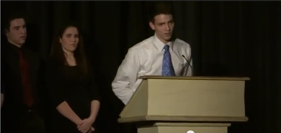 New Jersey Teen&#8217;s Inspiring Coming Out Speech At Awards Ceremony