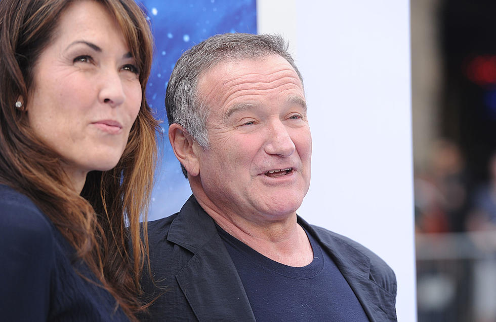 Robin Williams Dead at 63 by Suspected Suicide