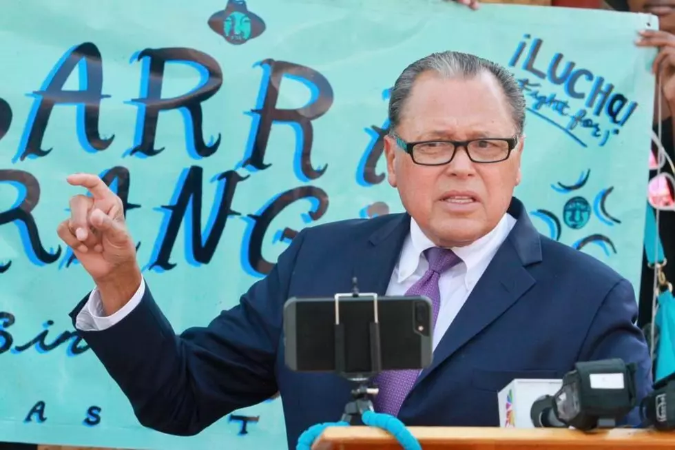 El Paso Senator Jose Rodriguez High On ‘Living Large’ List