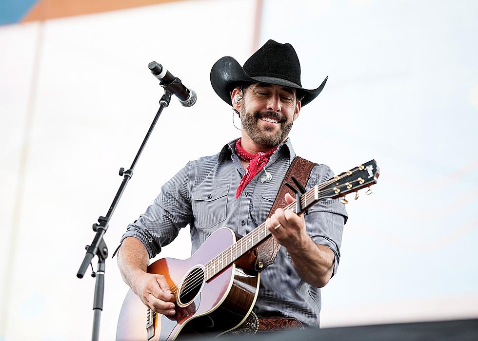 Country Artist Aaron Watson Performing in El Paso to Raise Money for Victims of 8/03