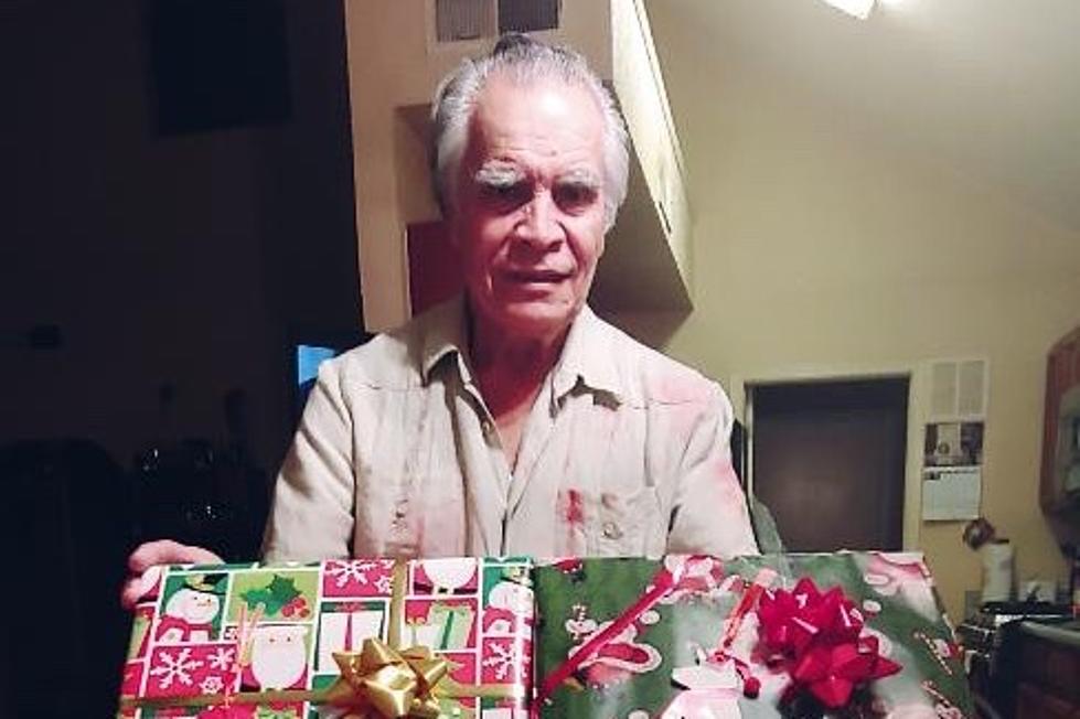 Don Leo Hopes to Beat Cancer By Wrapping One Present at a Time