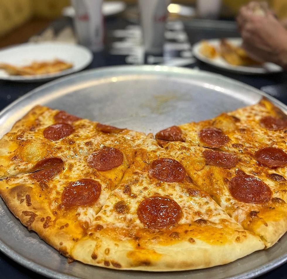New York-Style Pizzeria Rolls into Sunland Park Mall