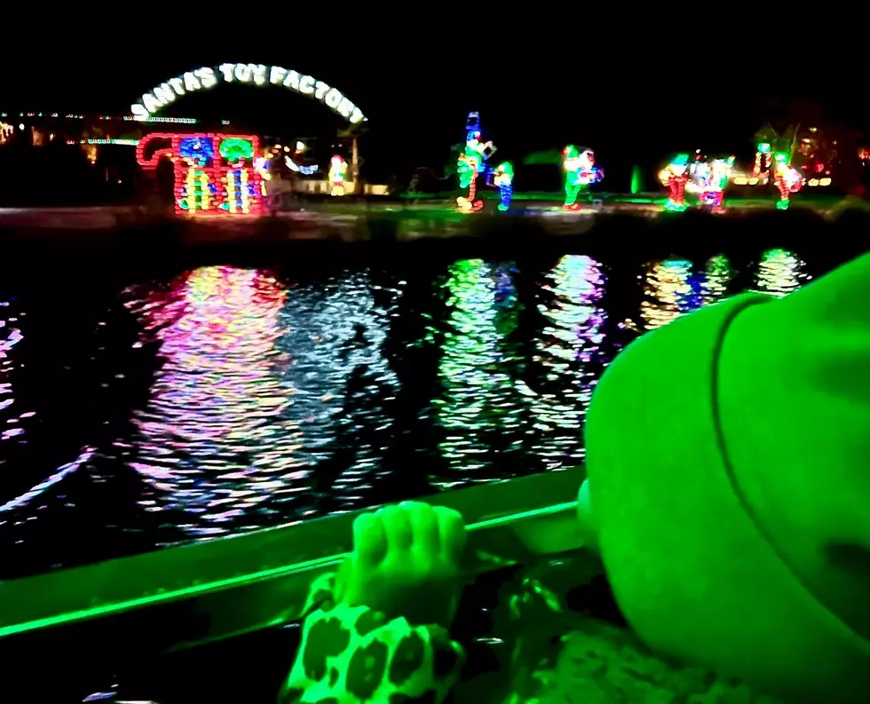 Enchanting Christmas Boat Tour Through Magical Twinkling Light Displays Is Just 3 Hours From El Paso