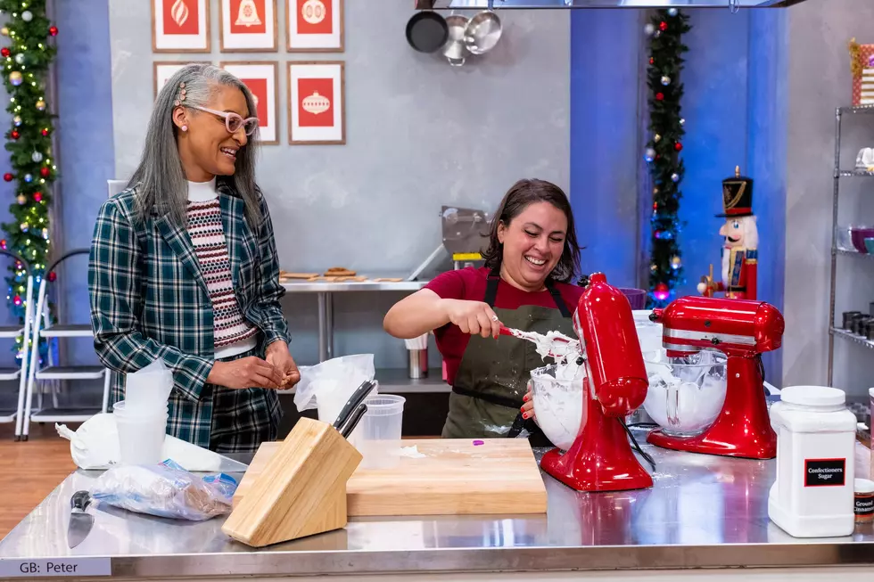El Paso Baker Competes in Food Network's Gingerbread Showdown