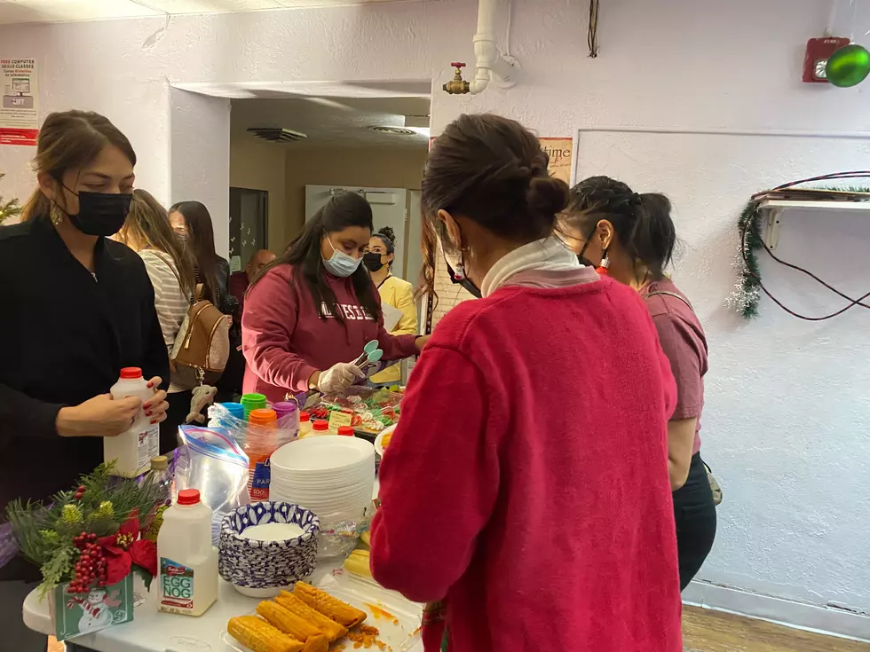 Mija, Yes You Can Spreads Holiday Cheer To Parents at Aliviane Residency