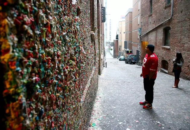 Gum Wall Returns to Seattle