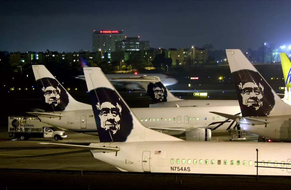 Naked Man Forces Alaska Air To Divert Flight Back To Anchorage