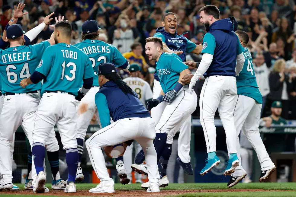 Seattle Makes The Playoffs Again at Last – Go Mariners! [PHOTOS]