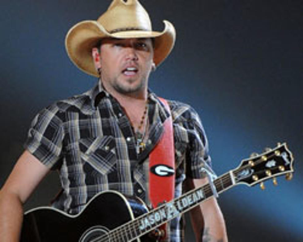 Jason Aldean’s ‘Dirt Road Anthem’ Appeals To Fans Young And Old [VIDEO]