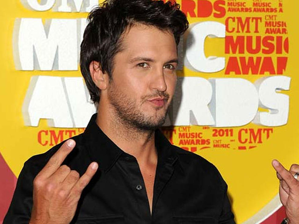 Luke Bryan’s ‘Tailgates and Tanlines’ Has a Big Debut