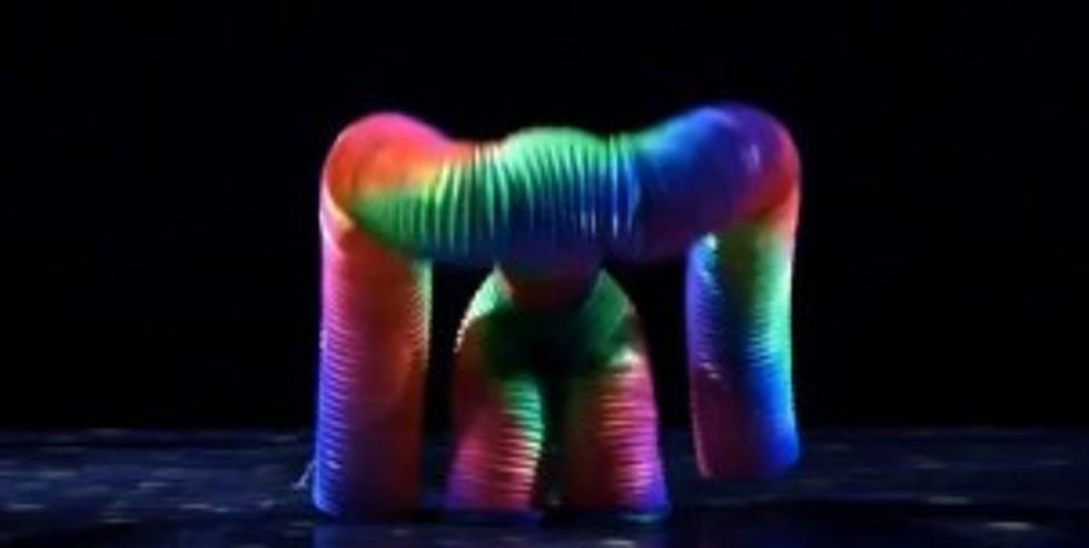 You’re a Human Slinky for Halloween? Cool! [VIDEO]