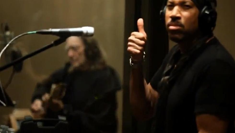 Lionel Richie and Willie Nelson Sing “Easy” [VIDEO]