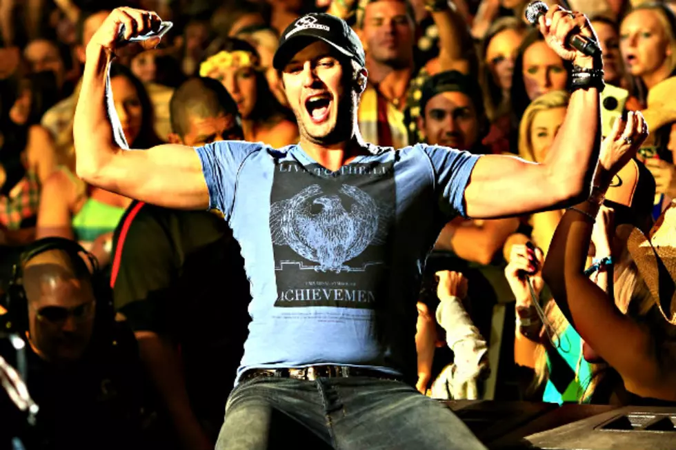 Luke Bryan As You&#8217;ve Never Seen Him Before In High School Musical &#8216;Annie Get Your Gun&#8217; [VIDEO]