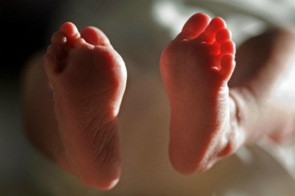 Minnesota Man Turns Stillborn Baby’s Crib Into a Lasting Memorial [VIDEO]
