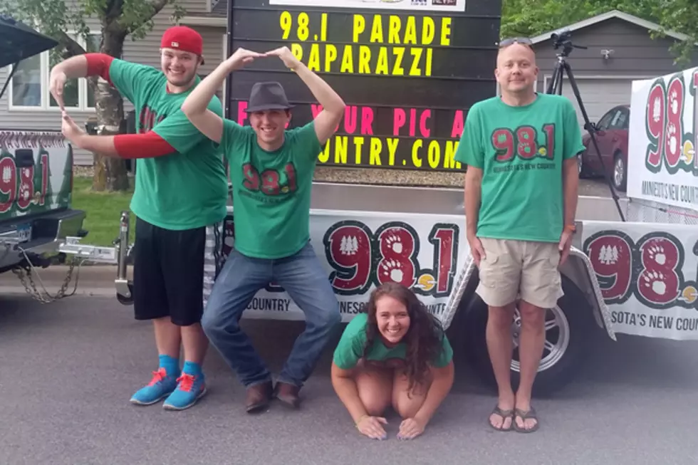 98.1 Parade Paparazzi in Paynesville Wednesday Night [Photos]