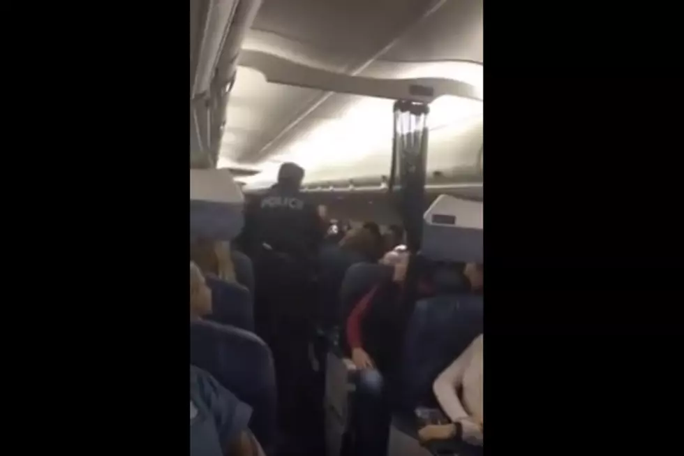 Shocking Video of Minneapolis Delta Flight – Police Taking Down Fighting Couple [WATCH][NSFW]
