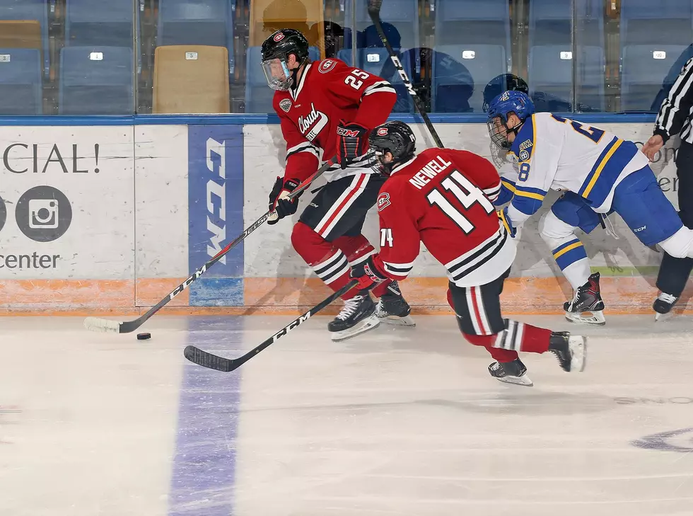 SCSU Hockey Earns Season Opening Sweep in Alaska