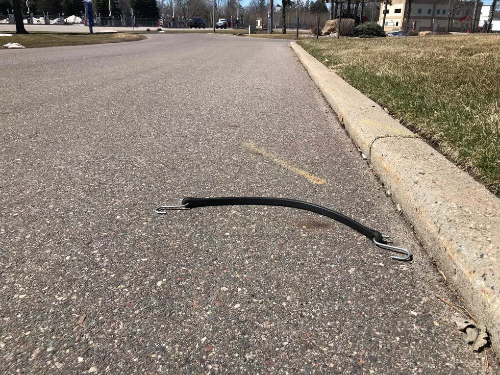 What’s With The Bungee Straps All Over St. Cloud Roads?