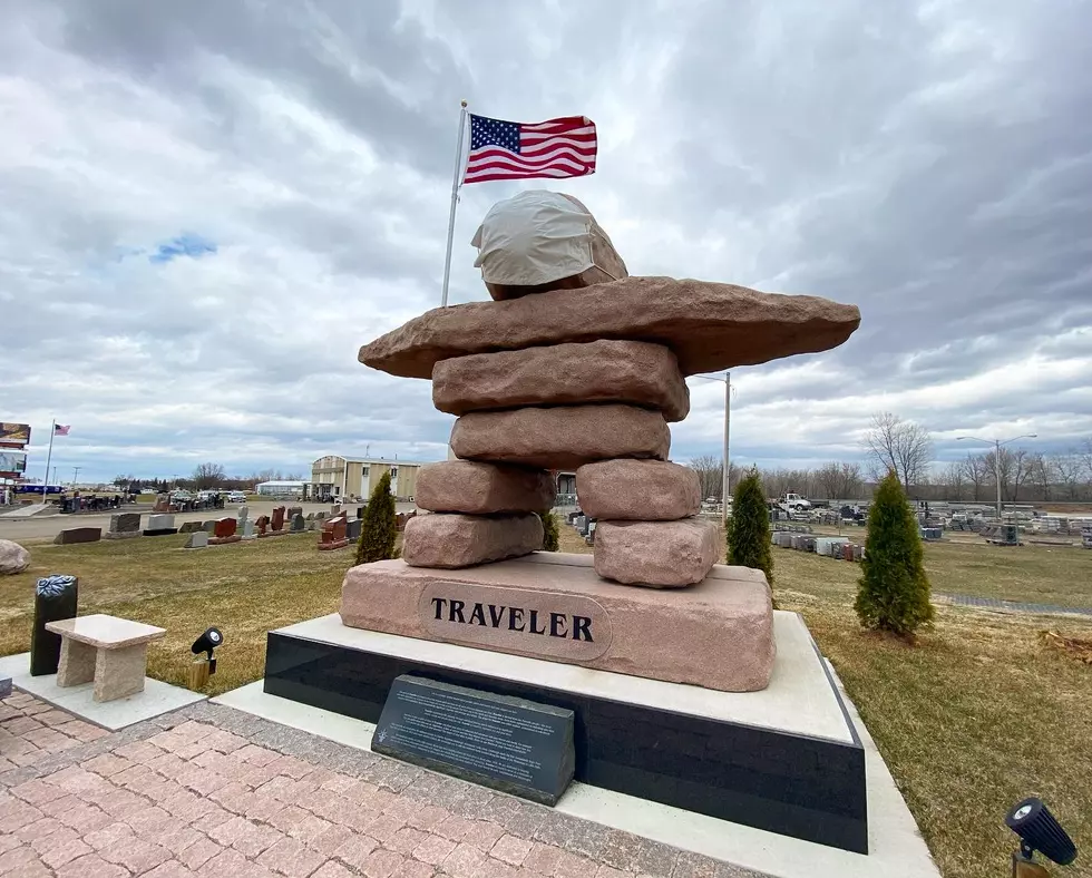 Little Falls Hwy 10 ‘Traveler’ Statue Dons a Giant Face Mask