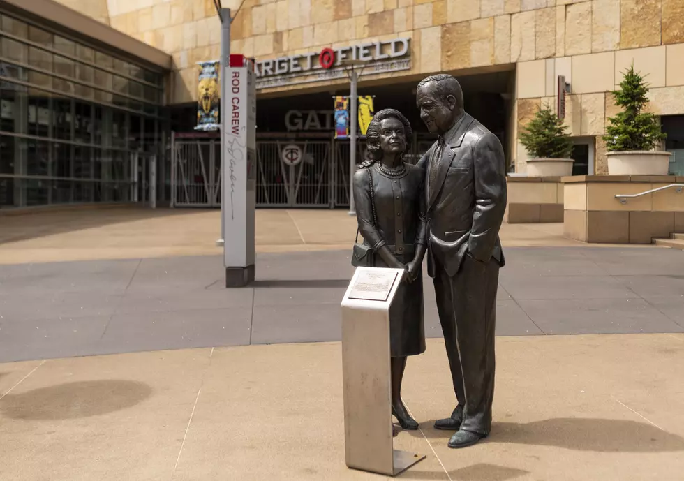 Twins Remove Ex-owner Griffith Statue Over Racist Remarks