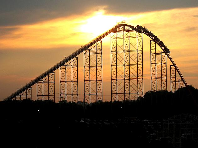 What&#8217;s Faster? Traffic On I-94 Or This Crazy Coaster At Valleyfair?