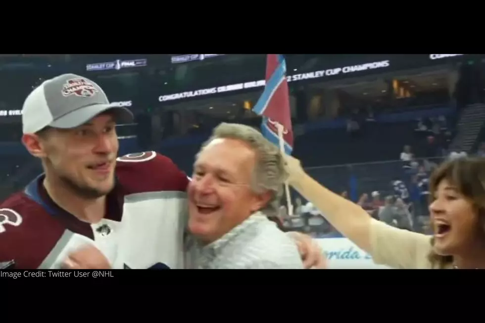 How To Know You Are From Minnesota? Your Parents Crash The Stanley Cup Interview