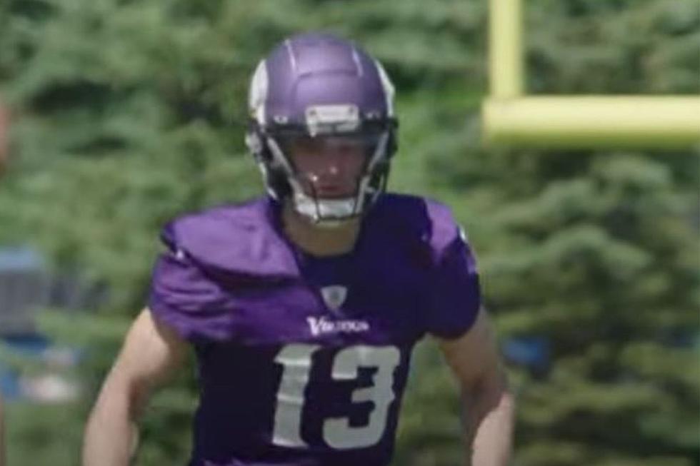 Surprise!  A Minnesota Viking Sings? Delight In His Voice Now.