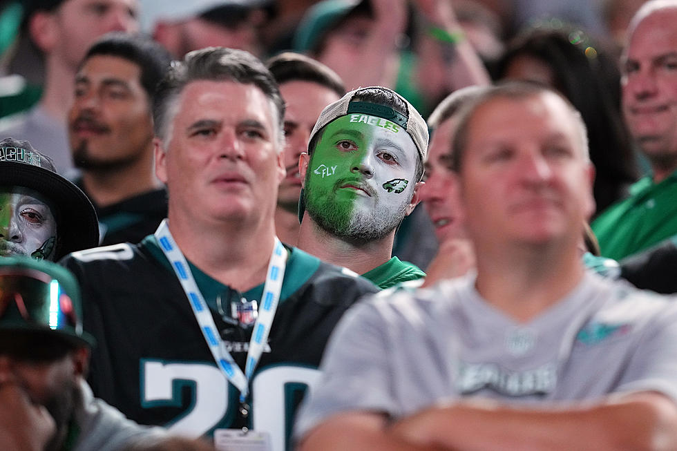 Did Vikings Fans In Philly Have A Rude Walk Into The Stadium Thursday Night?