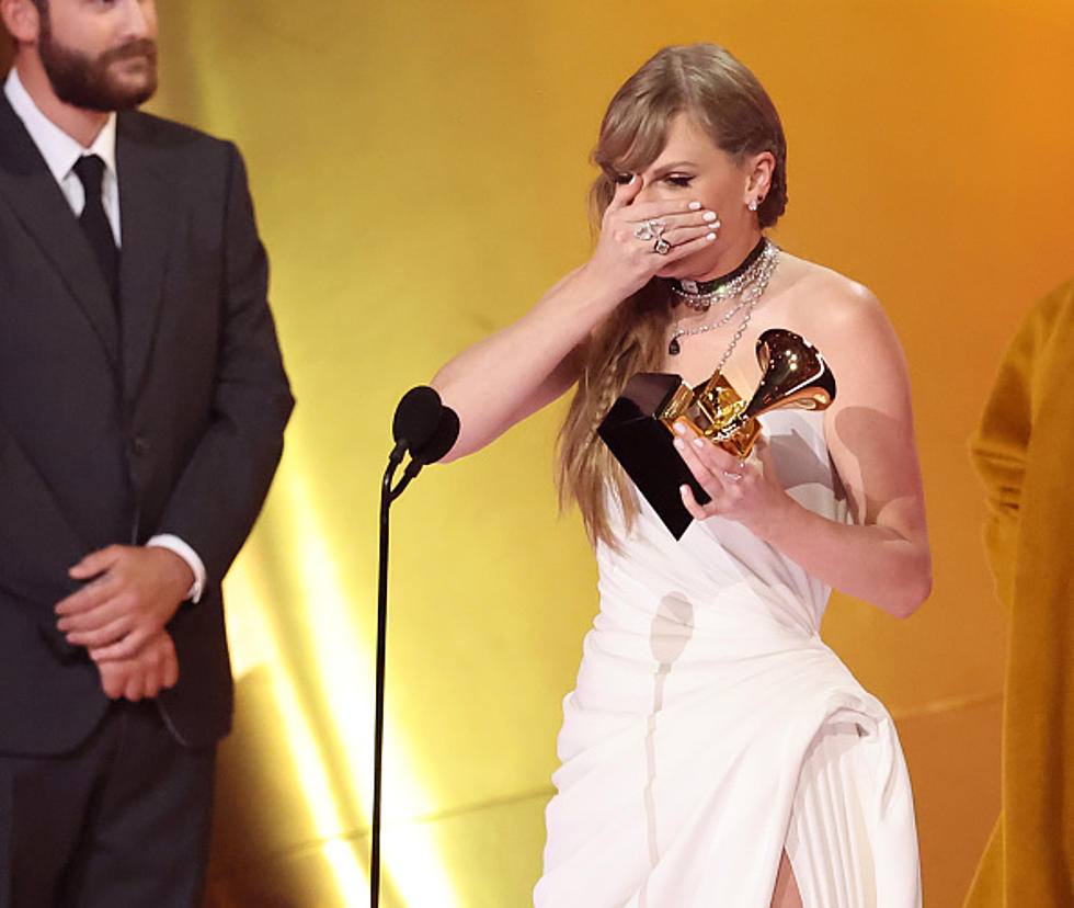 Minnesota Swifty Fans Got A Big Surprise From Taylor At Grammys