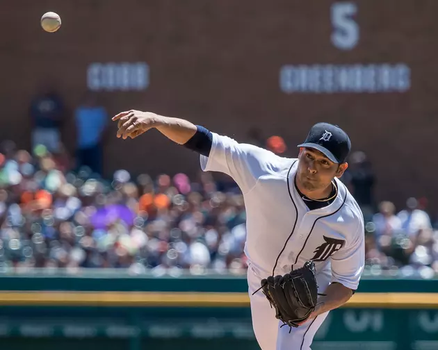 Sports: Tigers, Sanchez Miss Sweep; on to Seattle