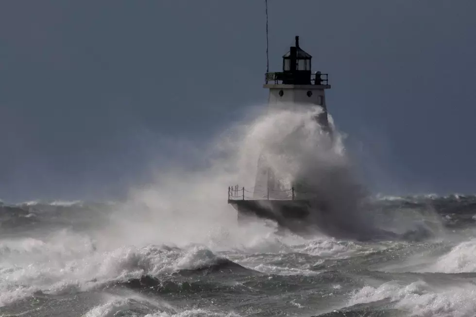 Gales Of November Sweep Across Lake Michigan In Stunning Slow Motion Video