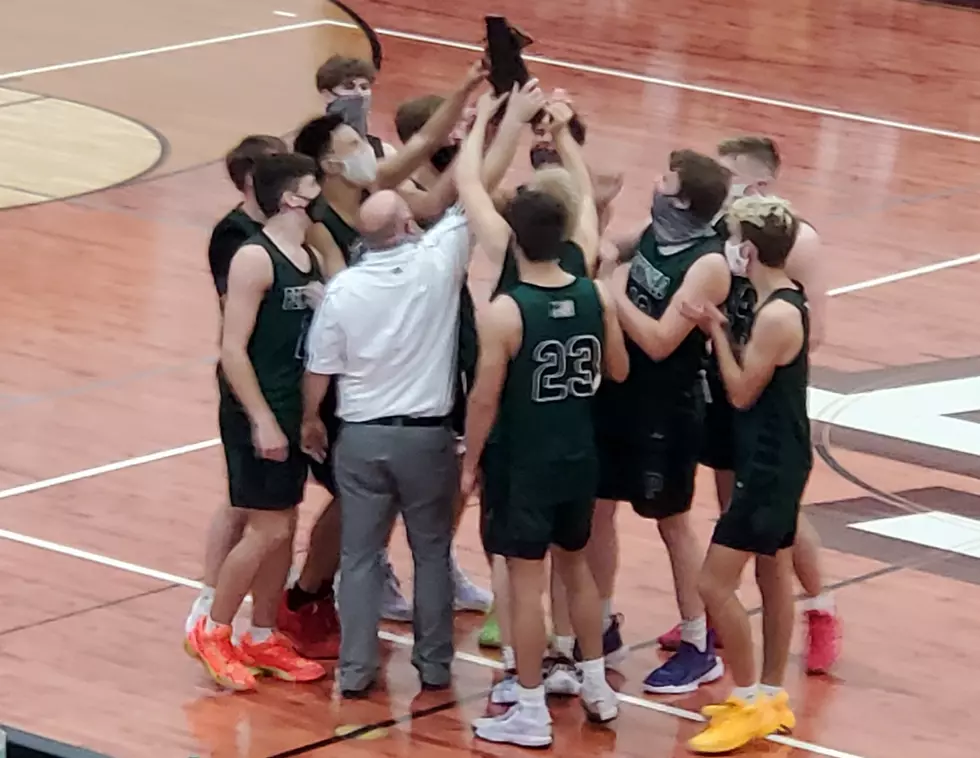High School Basketball – Pennfield Powers Past Marshall for District Title