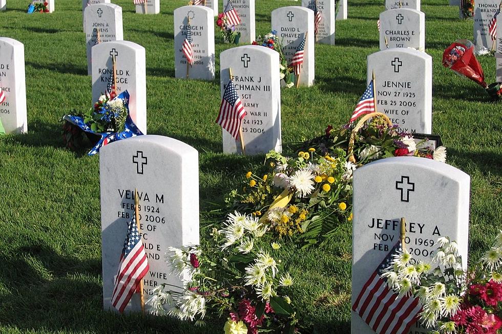 Battle Creek Florist Raising Funds to Put Flowers on Soldiers Graves