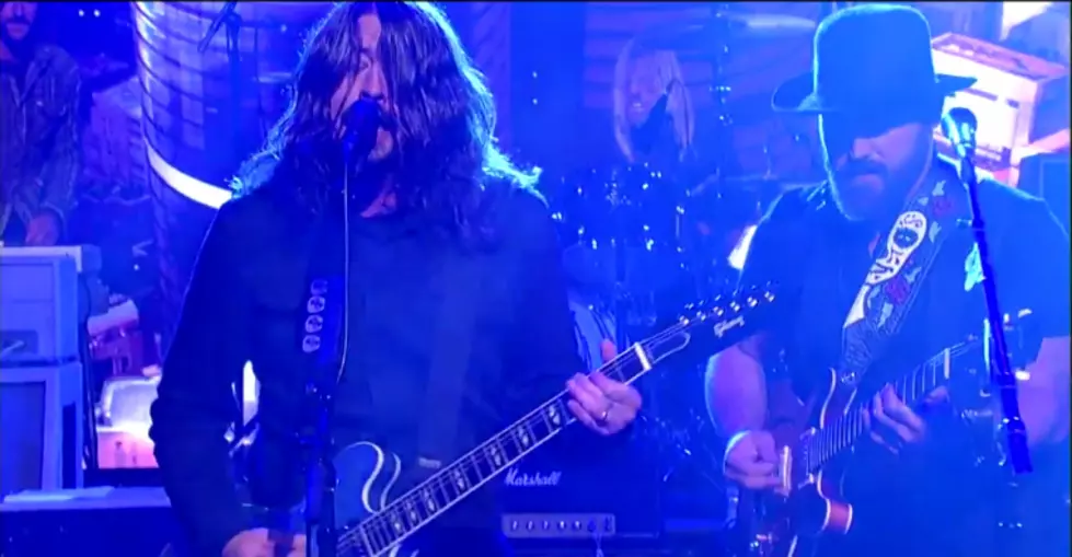 Foo Fighters Team Up With Zac Brown To Cover Black Sabbath’s ‘War Pigs’ [VIDEO]