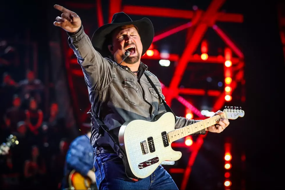 Garth Brooks Does Not Want CMA’s Entertainer of the Year